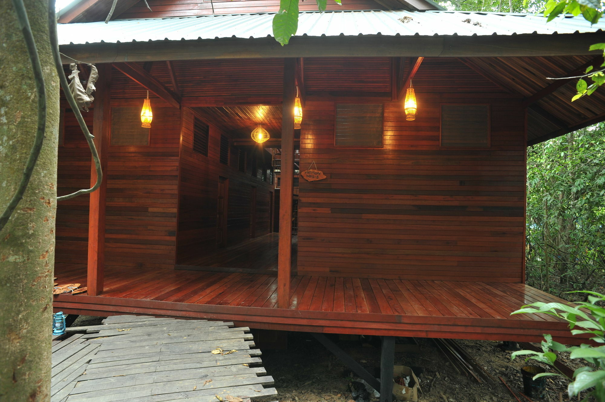 Borneo Natural Sukau Bilit Resort Exterior photo