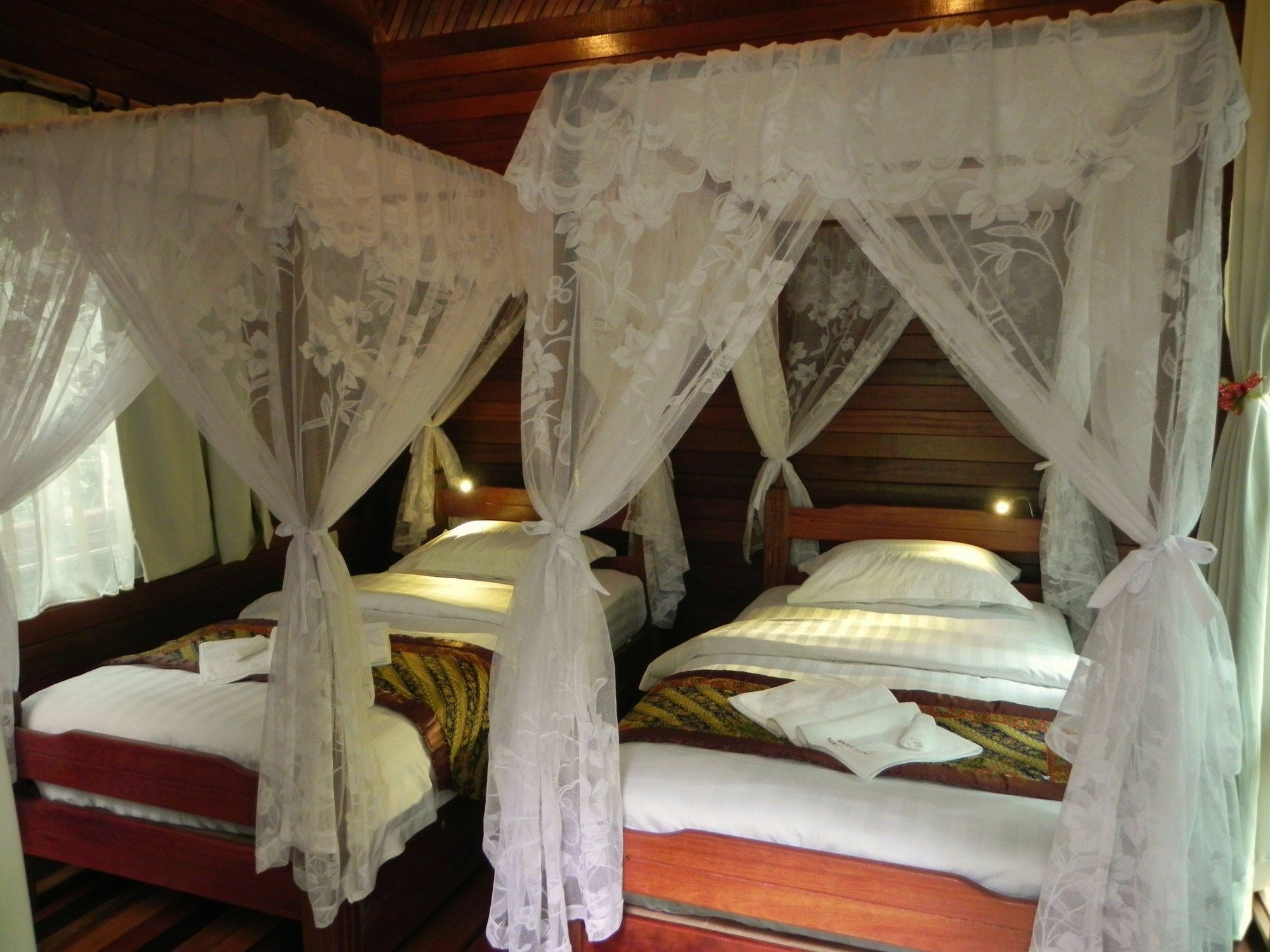 Borneo Natural Sukau Bilit Resort Exterior photo