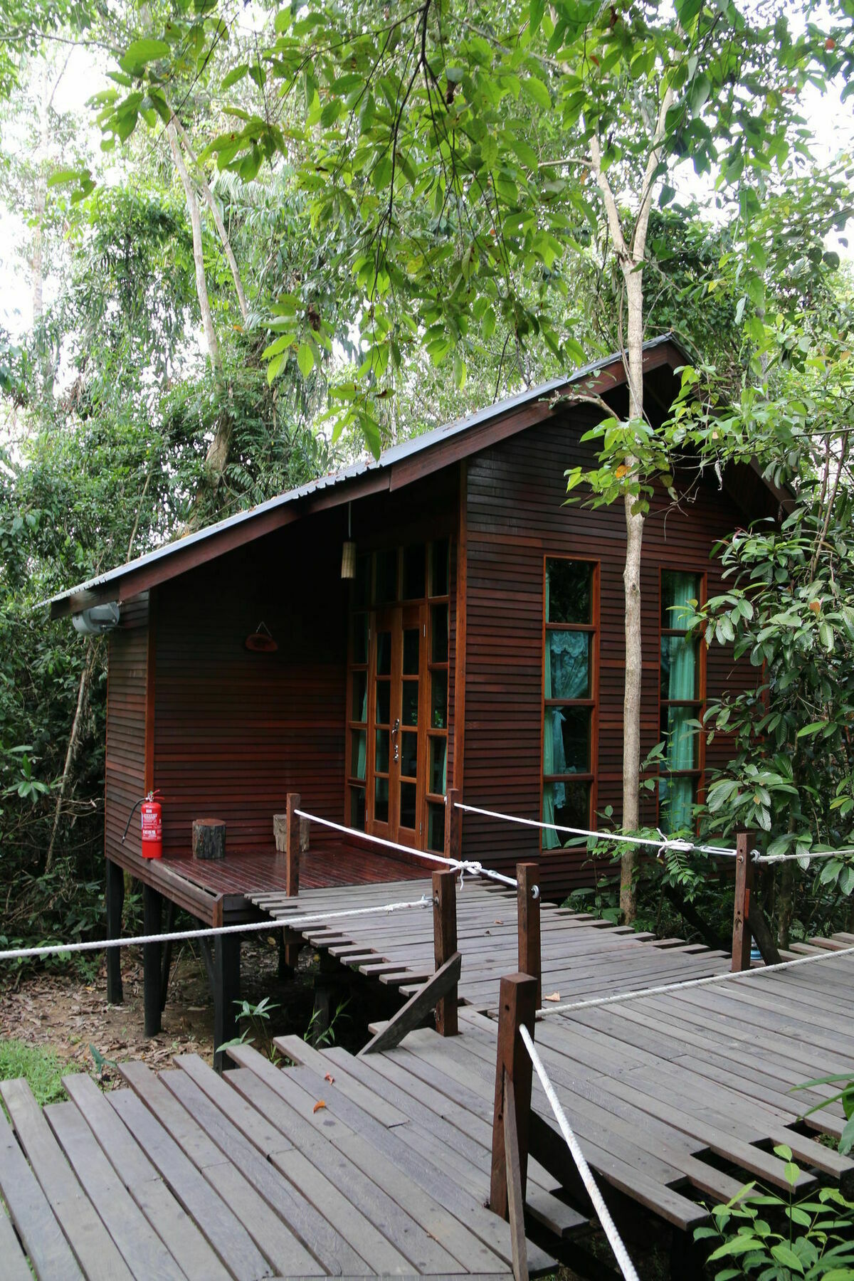 Borneo Natural Sukau Bilit Resort Exterior photo