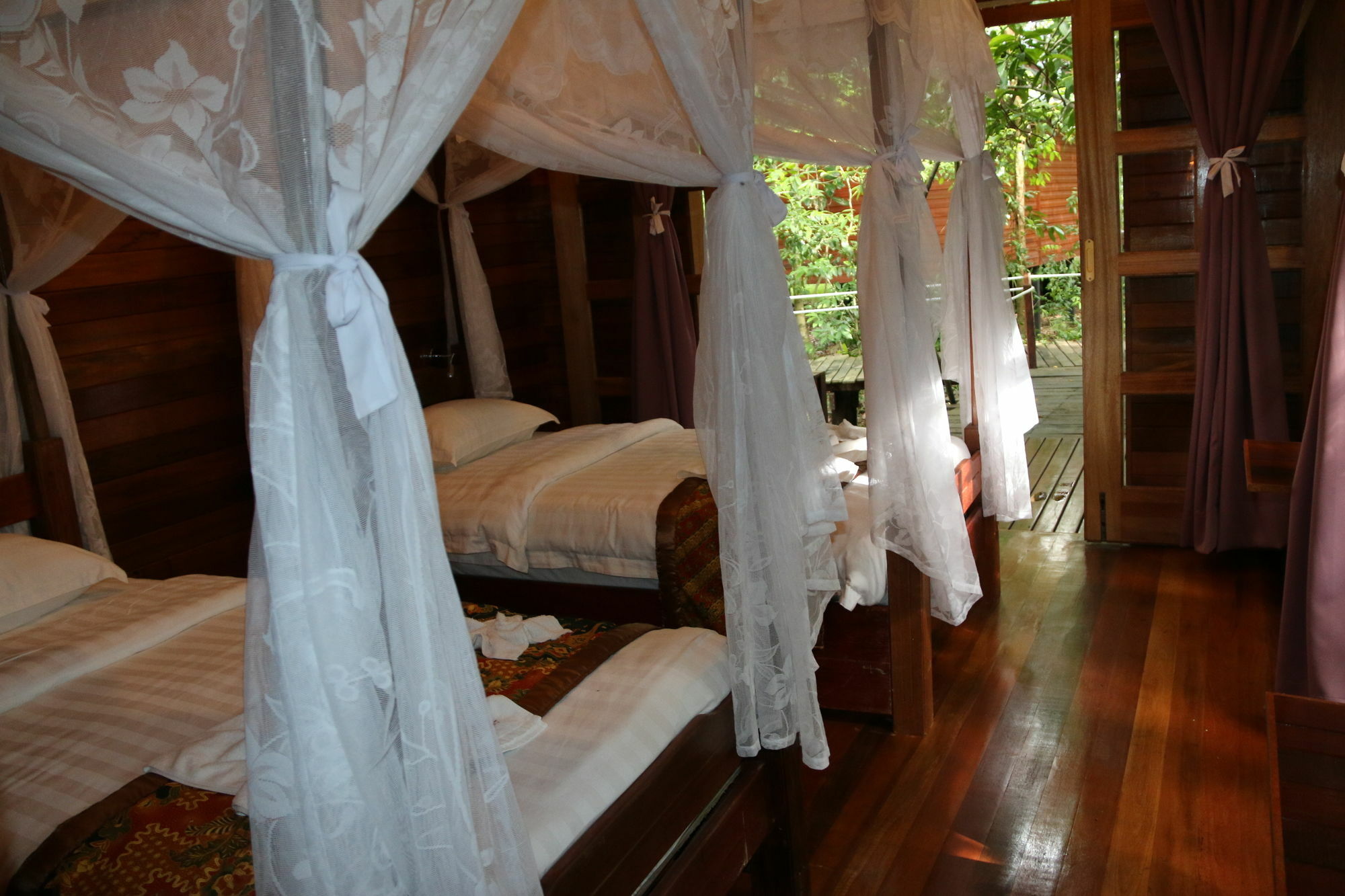 Borneo Natural Sukau Bilit Resort Exterior photo